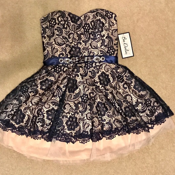 Super Cute Party Dress NWT - Picture 2 of 3